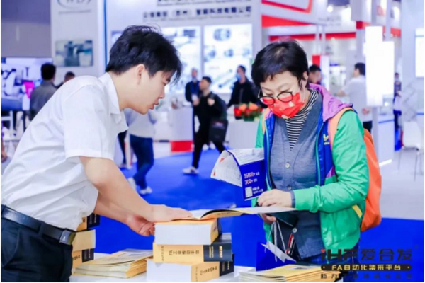 技術專家，一對一講（jiǎng）解