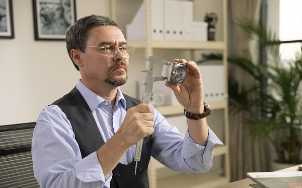 中（zhōng）空旋（xuán）轉平台